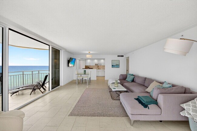 Building Photo - 3009 S Ocean Blvd