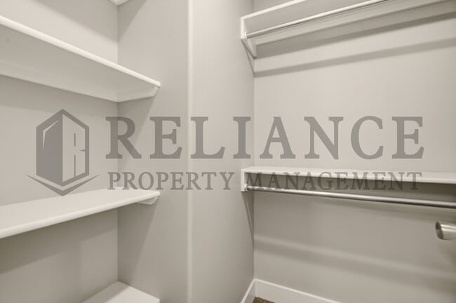 Building Photo - 4647 E 45th St N