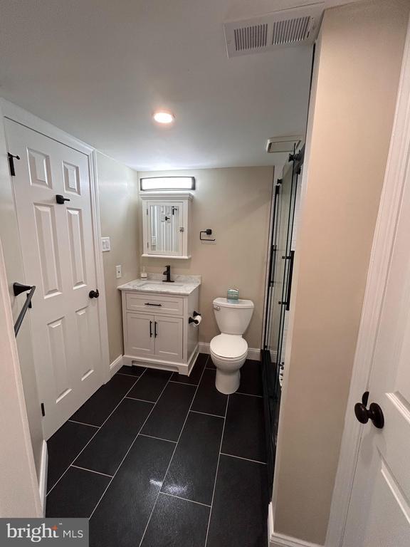 Building Photo - 287 Knoll Dr
