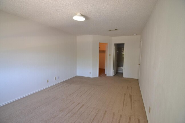 Building Photo - 11406 Colusa Dr