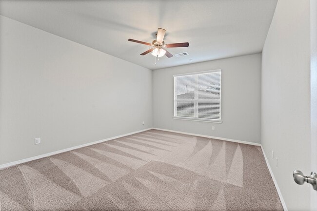 Building Photo - 10818 Catclaw Ct