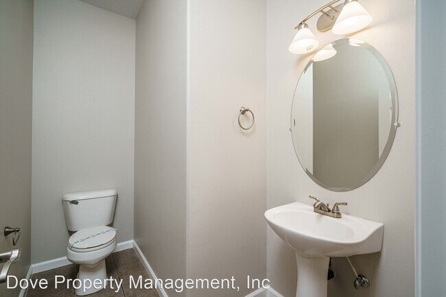 Building Photo - 3 br, 2.5 bath House - 12412 NE 70th Circle
