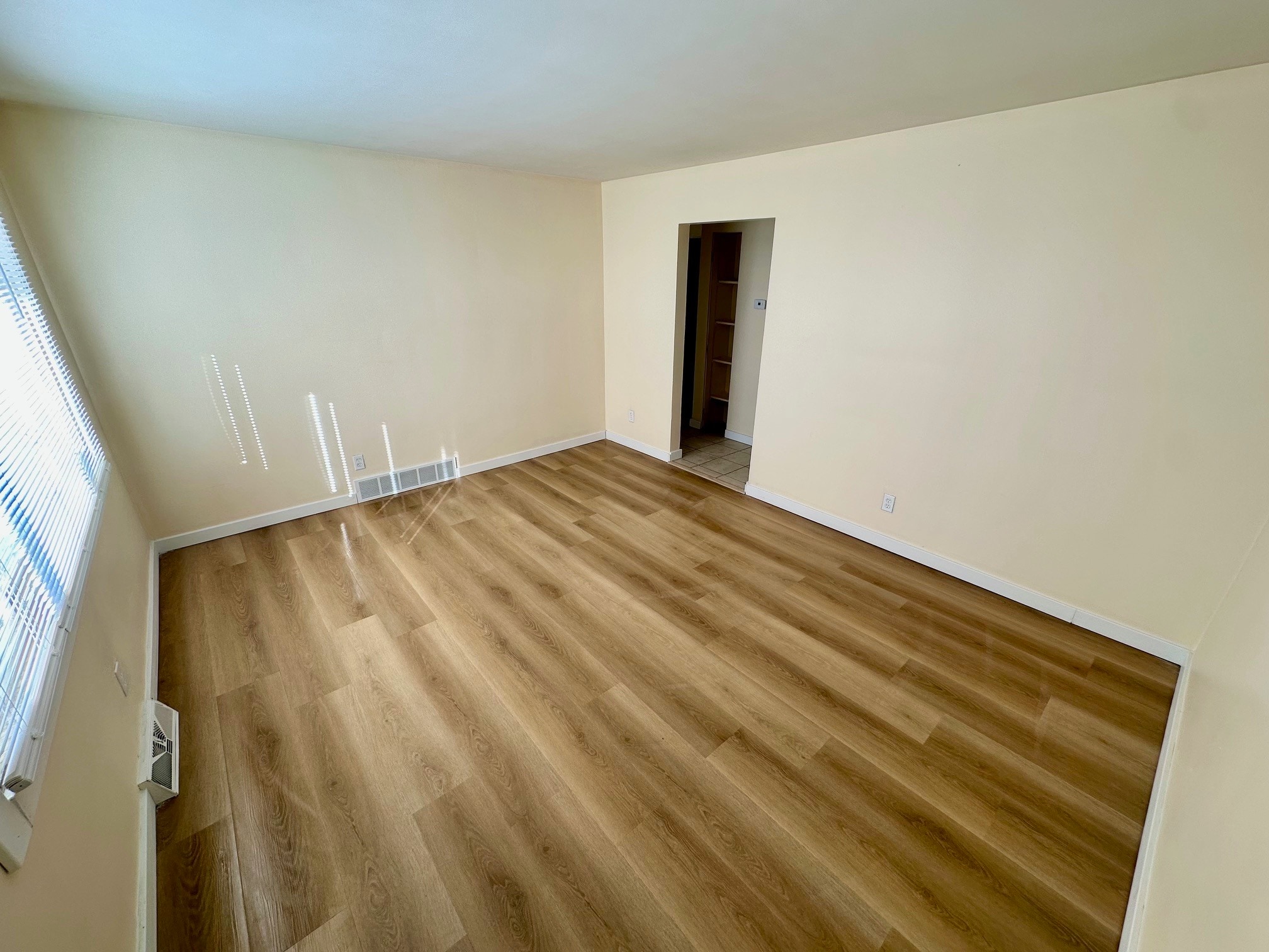 Building Photo - 1166 Tonawanda Ave