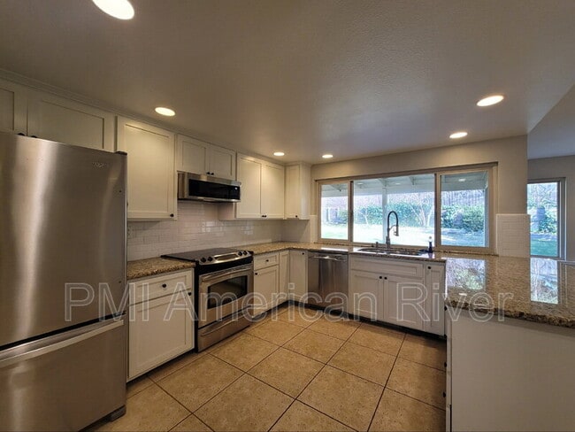 Building Photo - 7817 Palmyra Dr