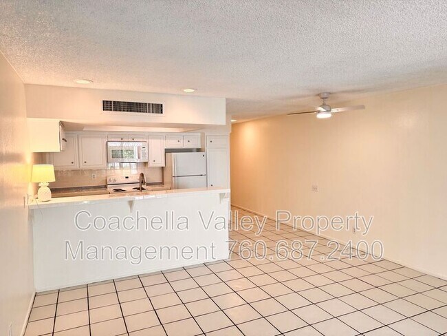 Building Photo - 1655 E Palm Canyon Dr