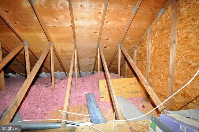 Building Photo - 28 Bridgewater Dr