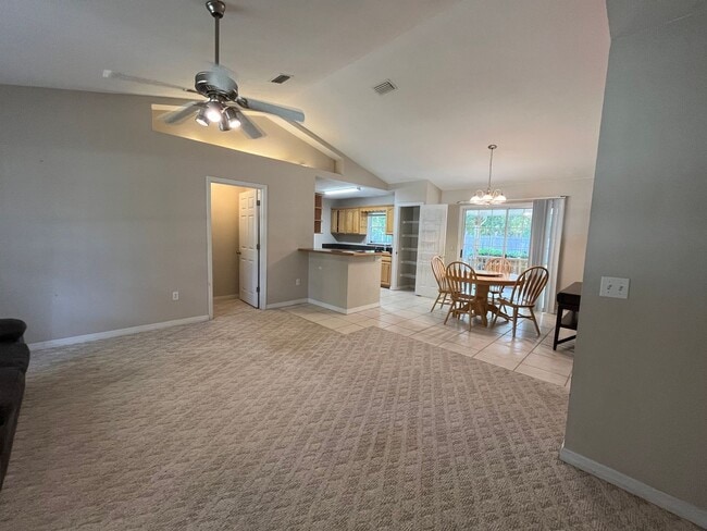 Building Photo - 3BR/2BA Home with 2 Car Garage, Fenced Yard & RV Hookups – Lake City, FL