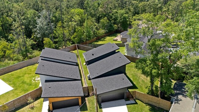 Building Photo - 10941 Bluebird Pl