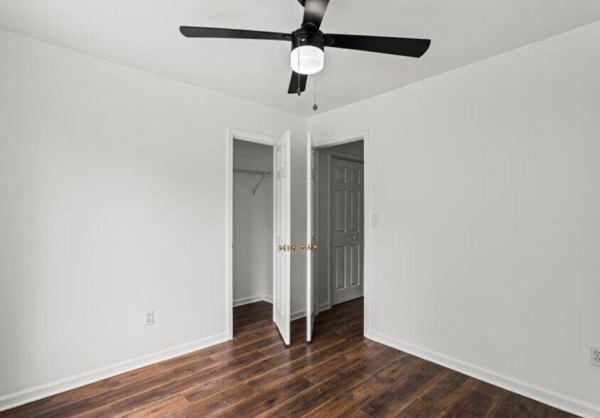 Building Photo - 1320 Country Acres Ln