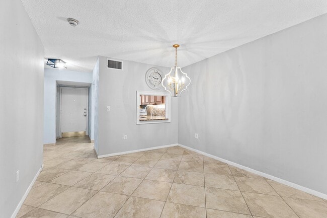 Building Photo - 3605 S Ocean Blvd