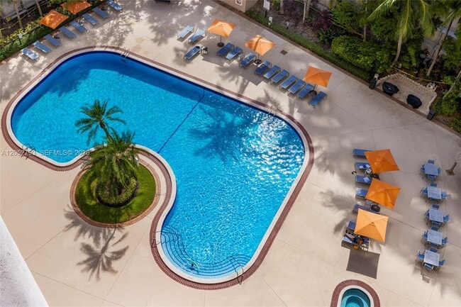 Building Photo - 540 Brickell Key Dr