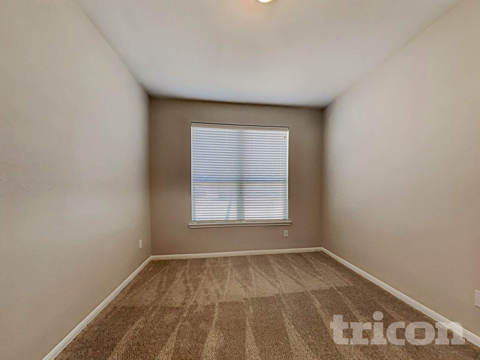 Building Photo - 410 Heatherton Hill Dr