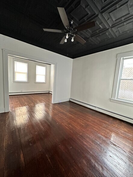 Building Photo - 209 Lanza Ave