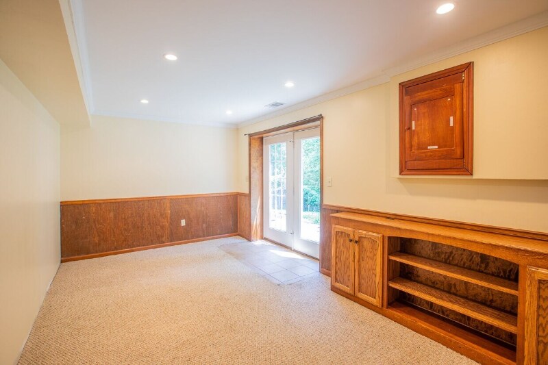 Building Photo - 5518 Old Crain Hwy