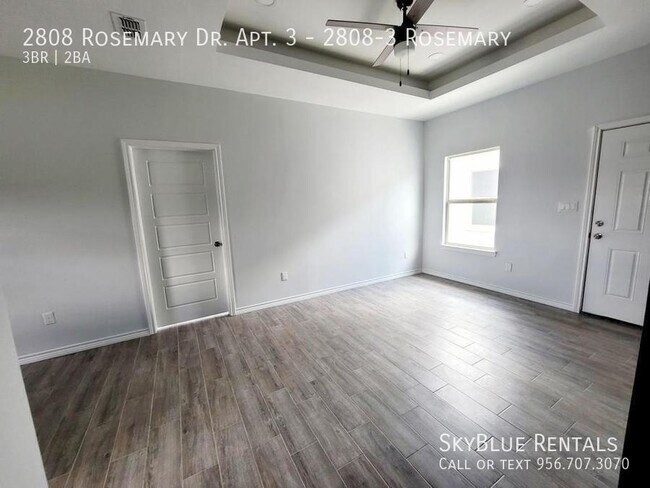 Building Photo - 2808 Rosemary Dr