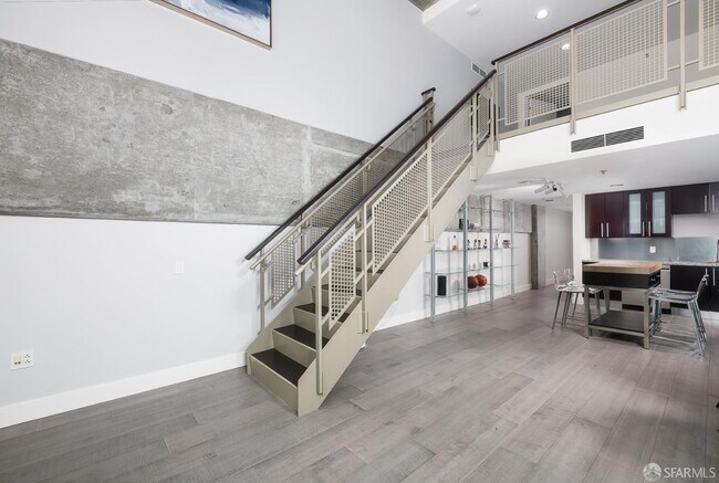 Building Photo - 200 Brannan St