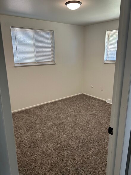 Building Photo - 1292 Moore St