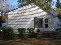 Building Photo - 526 Spartan Ave