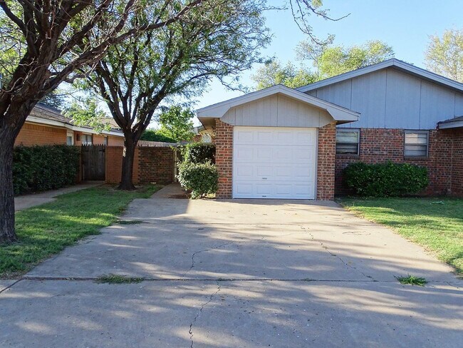 Primary Photo - 6109 38th St