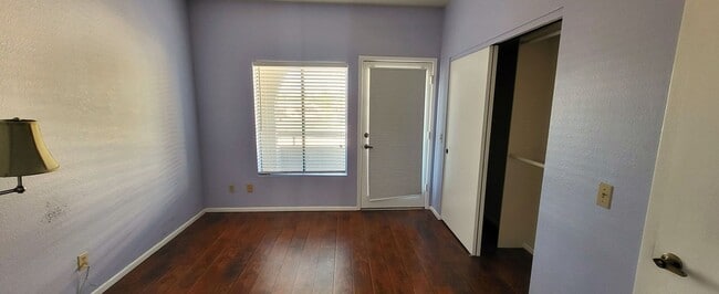 Building Photo - AFFORDABLE UNIT IN NORTH PHOENIX COMING SOOM!!!