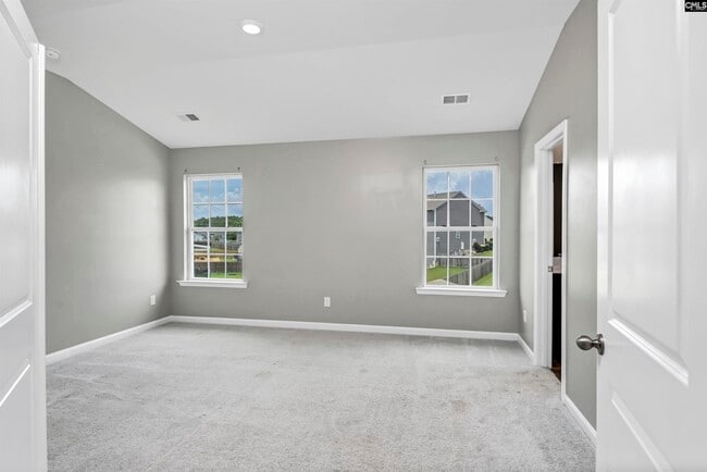 Building Photo - 414 Tulip Way