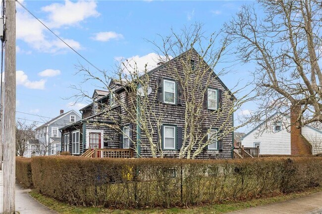 Building Photo - 24 Morgan St