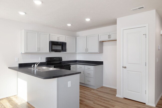 Building Photo - New Build- 2 Story Duplex in Westbury Gardens