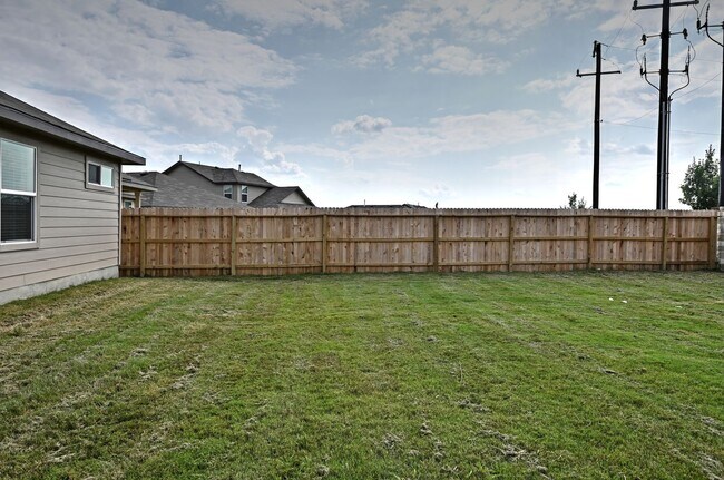 Building Photo - 13327 Whisper Rnch