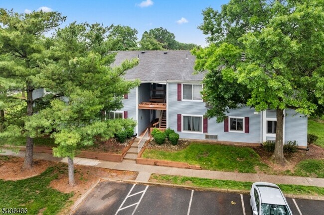 Building Photo - 111 Aimwick Ct