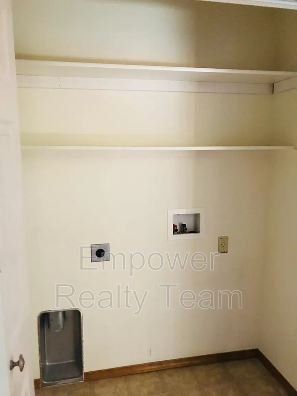 Building Photo - 8097 Parsonage Ln