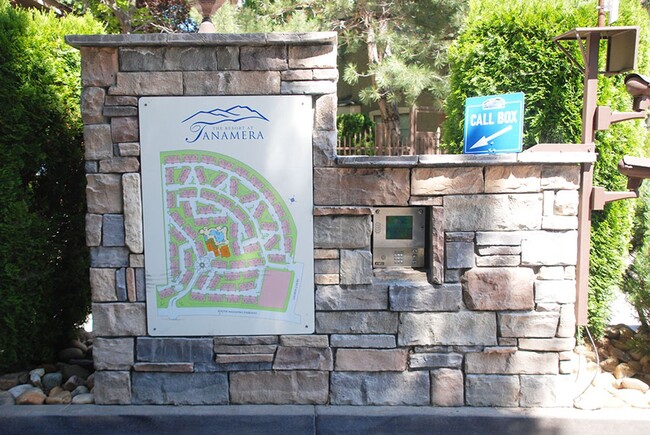 Building Photo - 1 bedroom townhouse in Tanamera