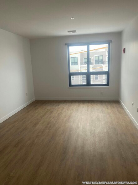 Building Photo - 199 Gardner St