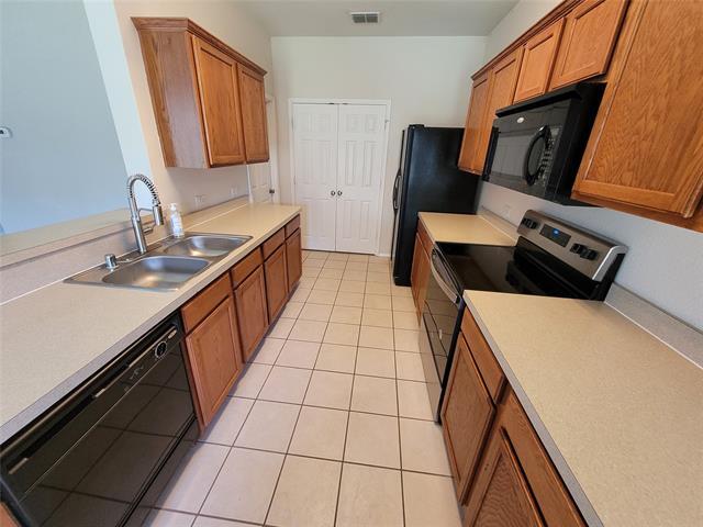 Building Photo - 509 Fisherman Trail