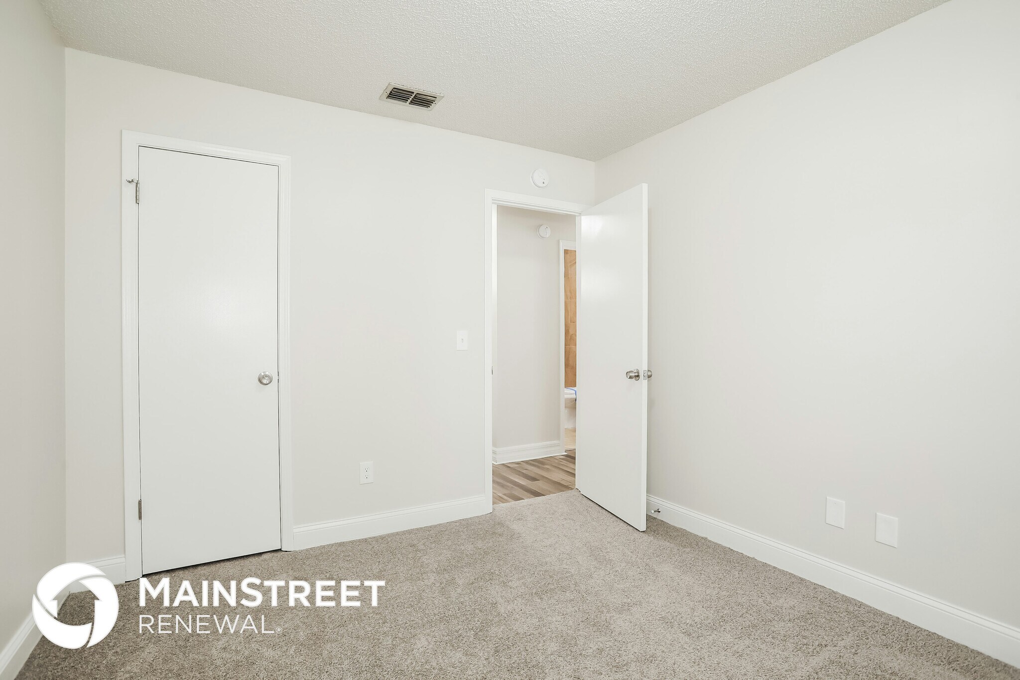 Building Photo - 3854 English Colony Dr S