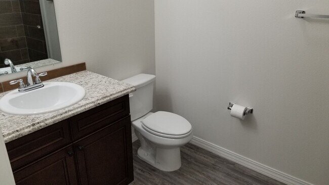 Building Photo - NEW LUXURY ONE BEDROOM APARTMENT UNFURNISHED