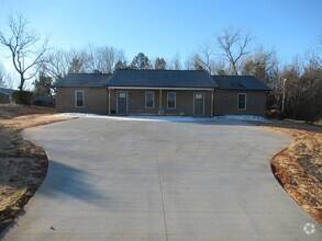 Building Photo - New Duplex in North Lincoln