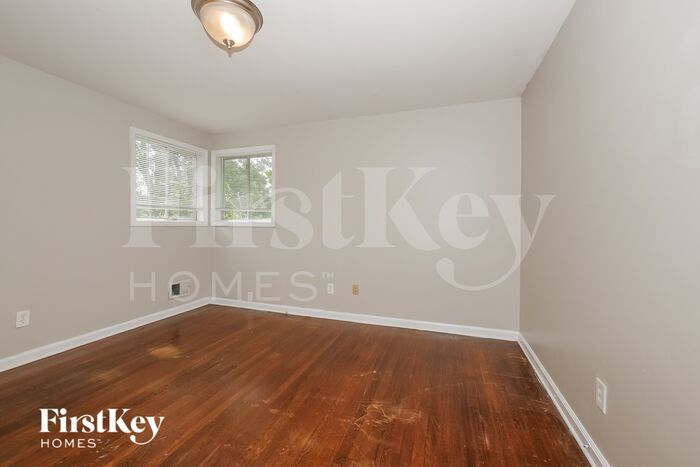 Building Photo - 1517 Flicker Rd