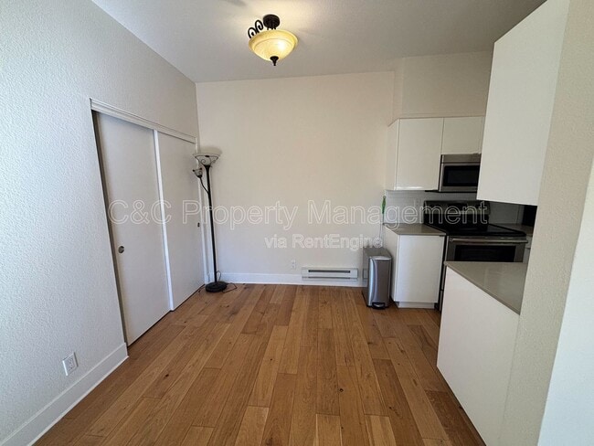 Building Photo - 75 Shoreline Ct