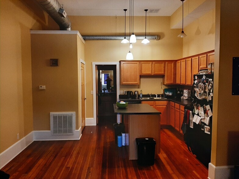 Kitchen - 309 N Main St