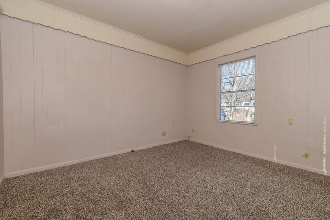 Building Photo - 3715 Eutopia St