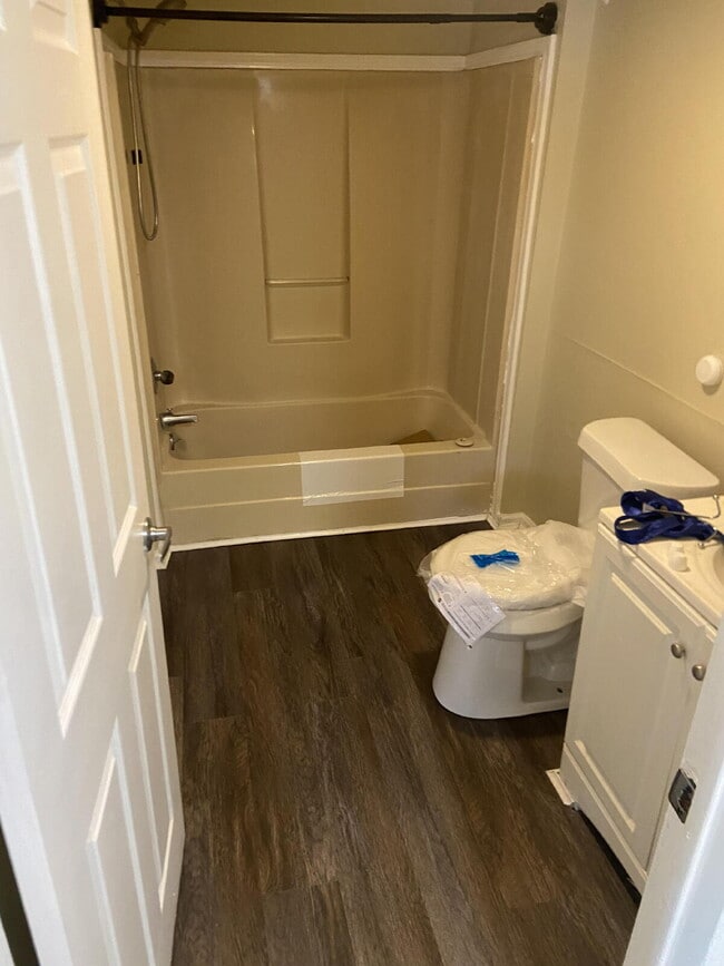 Building Photo - Pack Your Bags! This Updated Warren Rental is 100% Move-In Ready OWNER SPECIAL- 1 month FREE