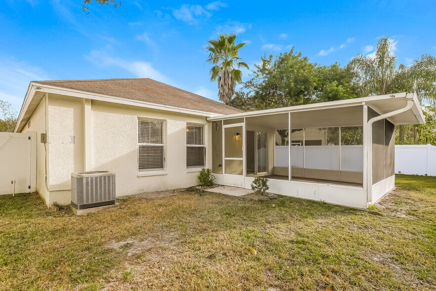Building Photo - 8636 Hawbuck St