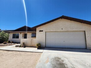 Building Photo - Newly Remodeled 3 Bedroom 2 Bath Home in C...