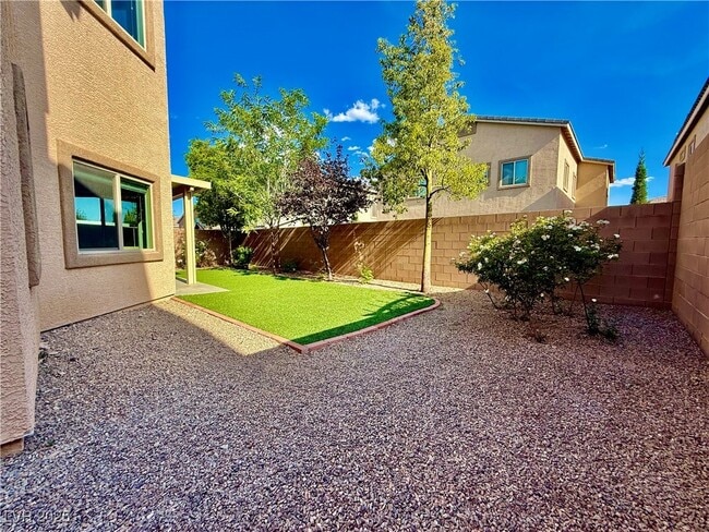 Building Photo - 9089 Irish Elk Ave