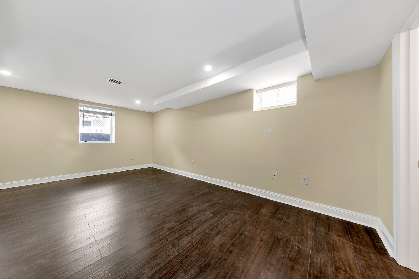 Building Photo - 43 Wright Ave