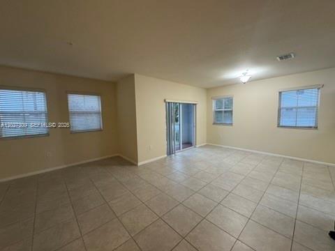 Building Photo - 8650 NW 97th Ave