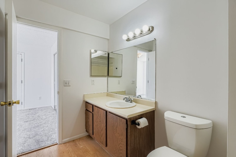 Building Photo - 1845 Kendall St