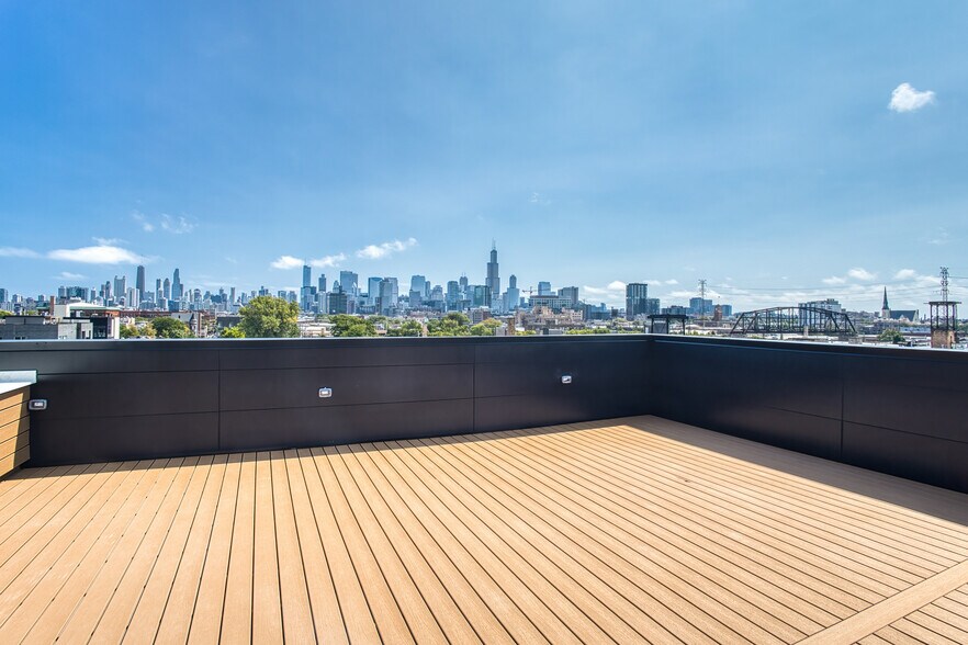 Building Photo - 1801 W Grand Ave