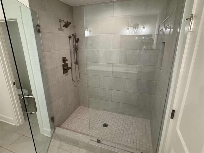 Building Photo - 2442 Mills Bend