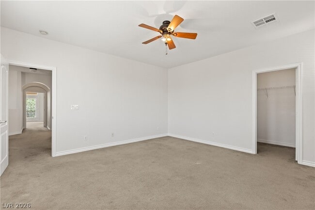 Building Photo - 2831 Dunnottar Ave